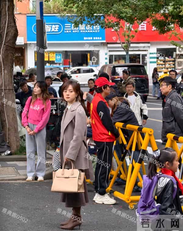 孙俪新剧的造型真好看简约都市丽人风，知性干练很符合角色的形象