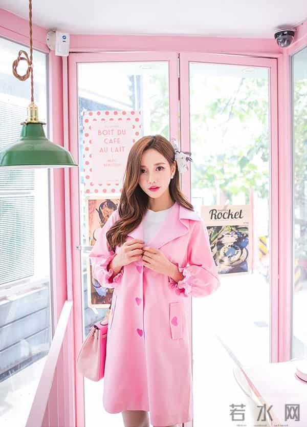 孙允珠 小桃心纯爱风衣外套