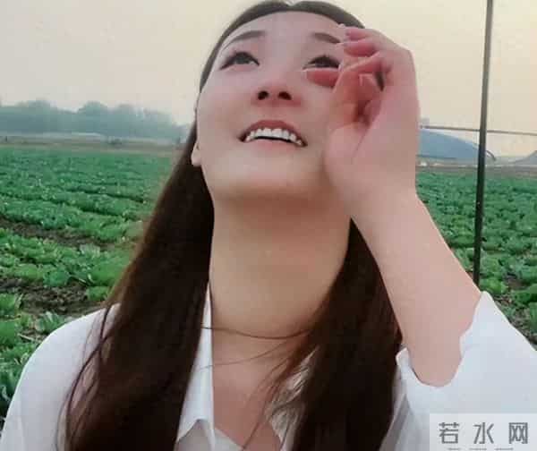 大衣哥赢了网暴案，前儿媳账号凉透了，村头老槐树下还有啥内幕。