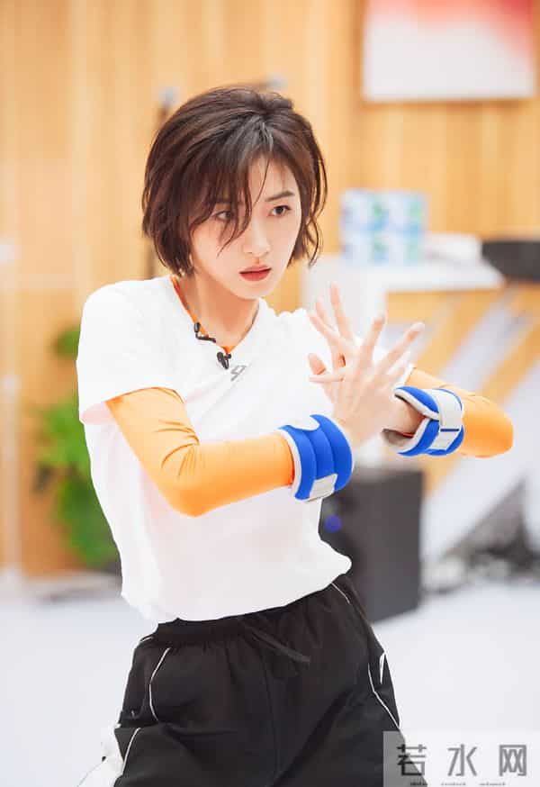 她因美貌受骚扰,拒绝导演七次后被雪藏多年,43岁又凭实力翻红