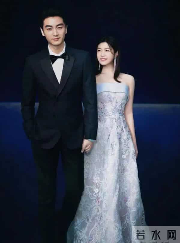 离婚不到九个月，陈妍希就有了新生活，她早就把前夫陈晓给看透了