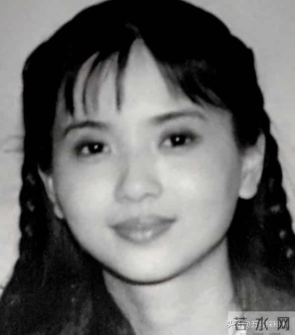 不拍吻戏，不嫁豪门，30岁自毁前程演妈妈，丈夫是她叛逆的后盾