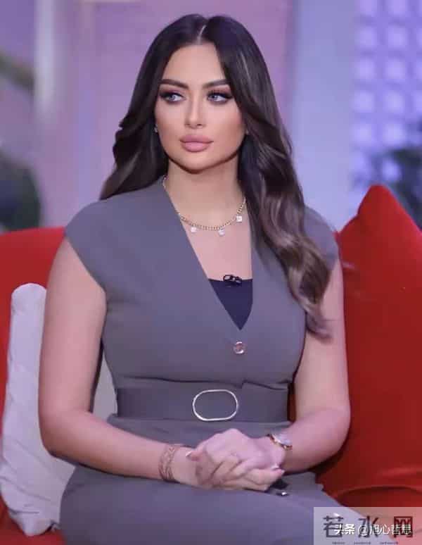 这位黎巴嫩大码超模美若天仙!胖胖的身材却是顶级颜值,终身难忘