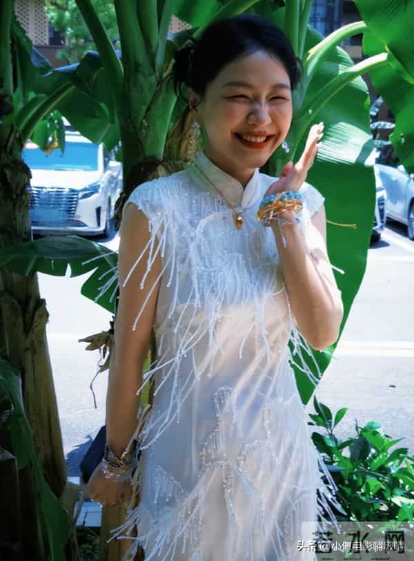 《繁花》录音门升级，金靖遭殃后，即使被“羞辱”也不敢得罪资本