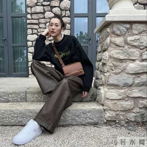 刘雯,看超模秋冬怎么穿,学会秒变时髦精