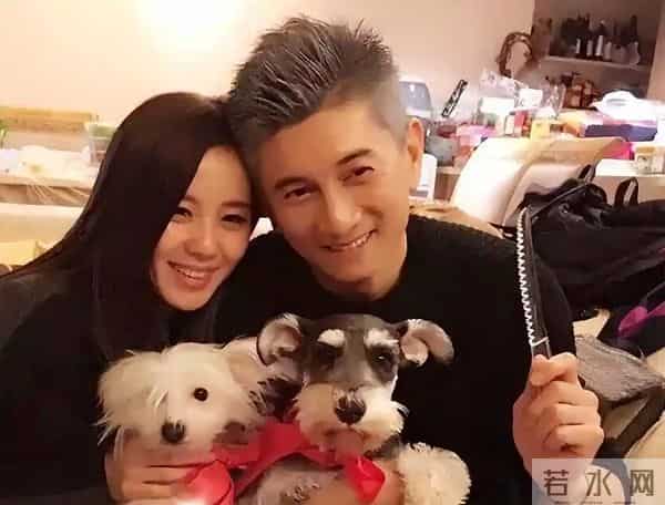 刘诗诗带儿子和朋友聚餐，6岁步步和玩伴打架 刘诗诗拉架险被绊倒