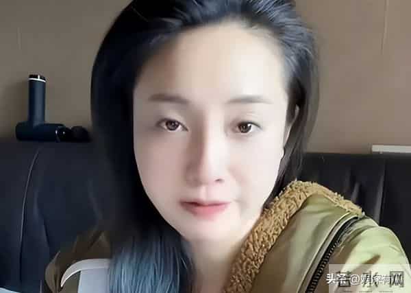 朱赤丹：结婚多年无儿无女，45岁辞职选择创业，因考试压力大痛哭