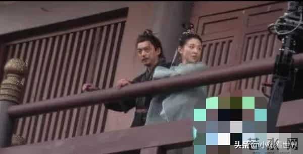 33岁吴倩怎么老成这样了素颜衰老秃顶明显,与李佳航对戏表情严肃