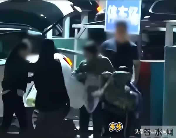 刘诗诗6岁儿子步步被嘲‘魔丸’,打架扯开躺地撒泼,用腿绊妈妈