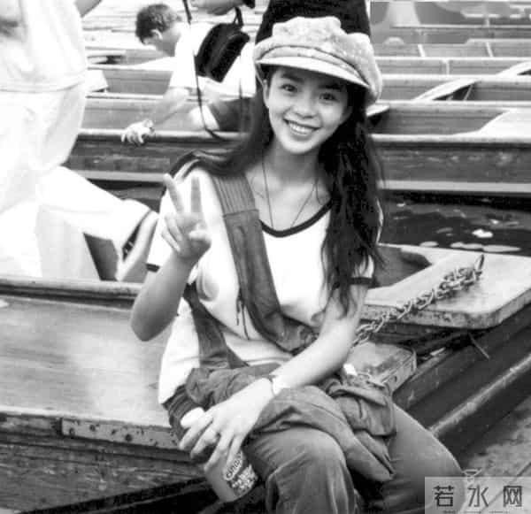 52岁朱迅近况曝光！面色苍白不敢认，网友：怎么变成这样了！