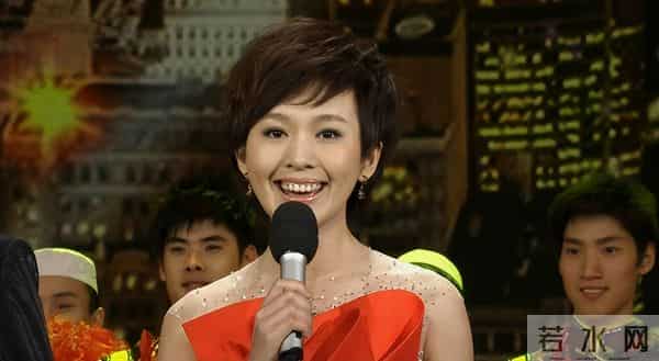 饭喂嘴里都不会吃，从"央视国脸"到销声匿迹，欧阳夏丹还是失算了