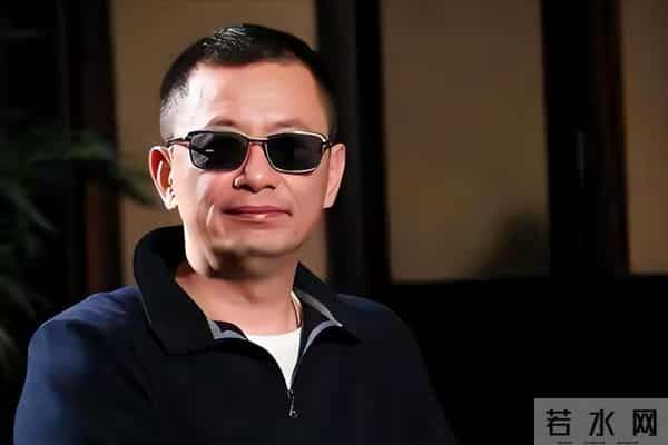 “录音门”不到一周，官方下场锐评，王家卫秦雯迎来两大噩耗