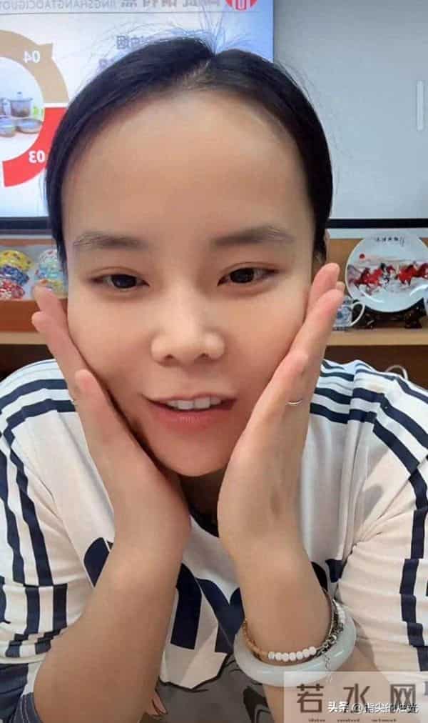 杜新枝素颜曝光,人设崩塌?直播里的妈妈和现实差太多