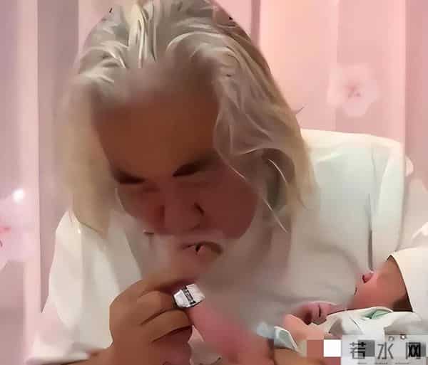 张纪中妻子报警!74岁“爷孙恋”再翻车,1岁女儿意外成受影响