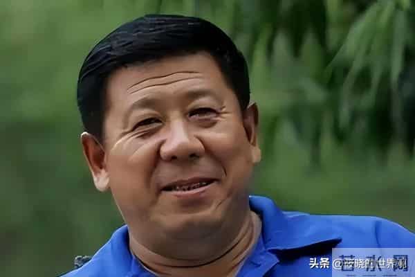 原来他俩是夫妻，被老婆领导了一辈子，68岁住大别墅却仍坚持拍戏