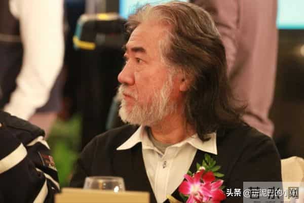 美猴王影业指控张纪中涉嫌职务侵占，数额达800万，张纪中任董事