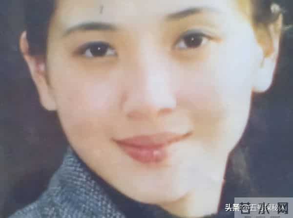 不拍吻戏，不嫁豪门，30岁自毁前程演妈妈，丈夫是她叛逆的后盾