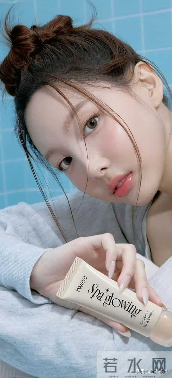 娜年今日——林娜琏时尚写真大图