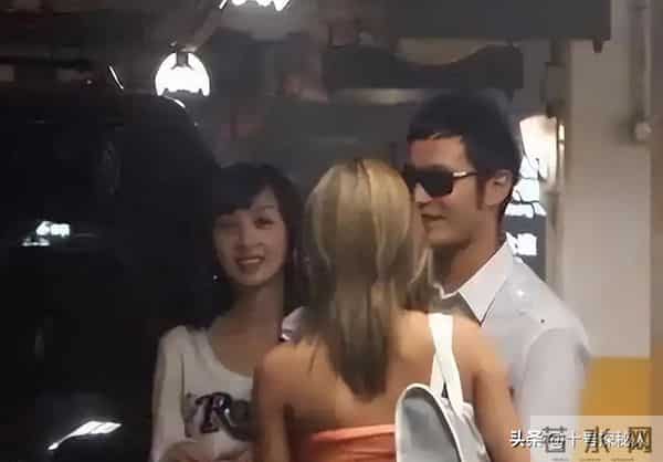 黄晓明可能也没想到，自己抛弃的前妻杨颖，已走上一条“上坡路”