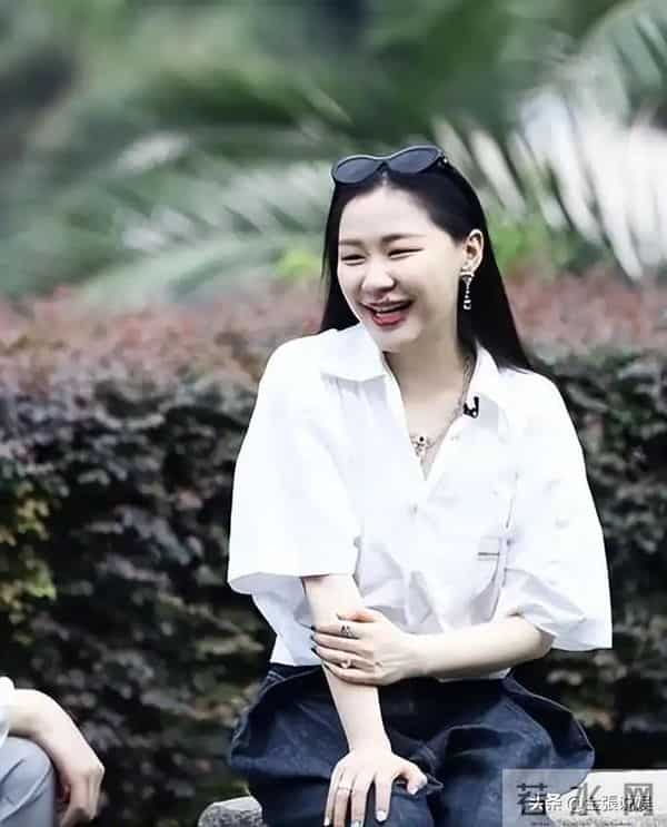 靠"卖笑"出名,被宋丹丹嫌厌!同样被"潜",她却不是第二个王传君