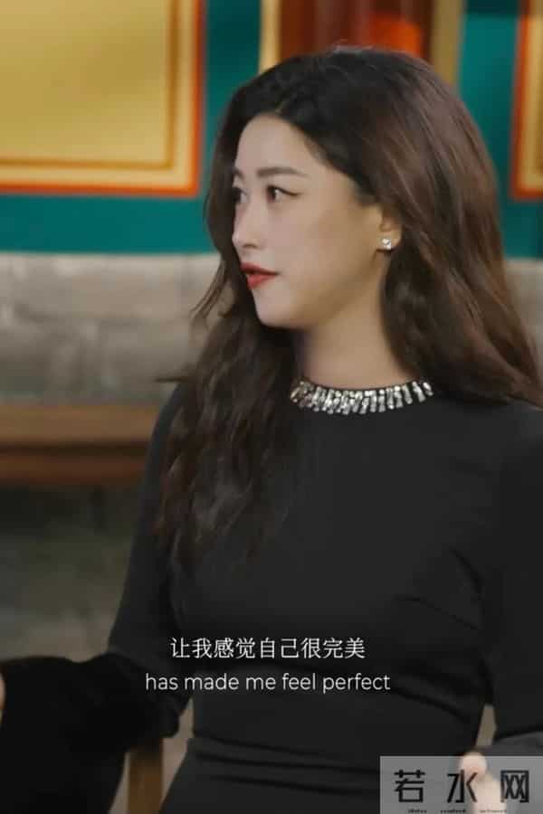 朱珠用全英文采访教翁青雅做人，41岁的她能力强，还是个好妈妈！