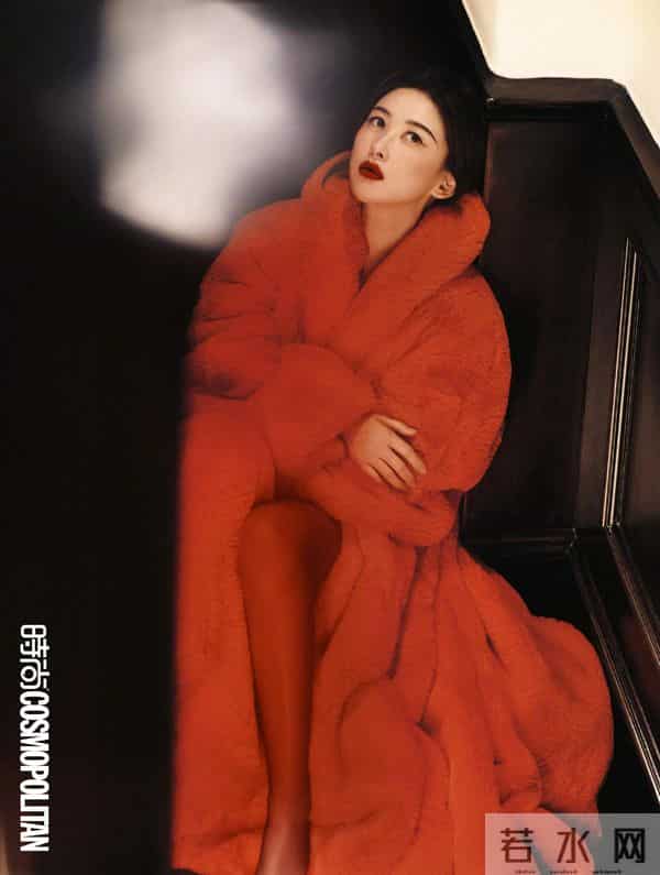 朱珠用全英文采访教翁青雅做人，41岁的她能力强，还是个好妈妈！