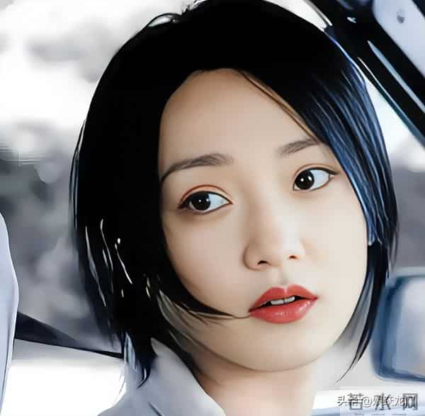 年过50岁的周迅一头白发，无儿无女成为了这辈子最大的遗憾！