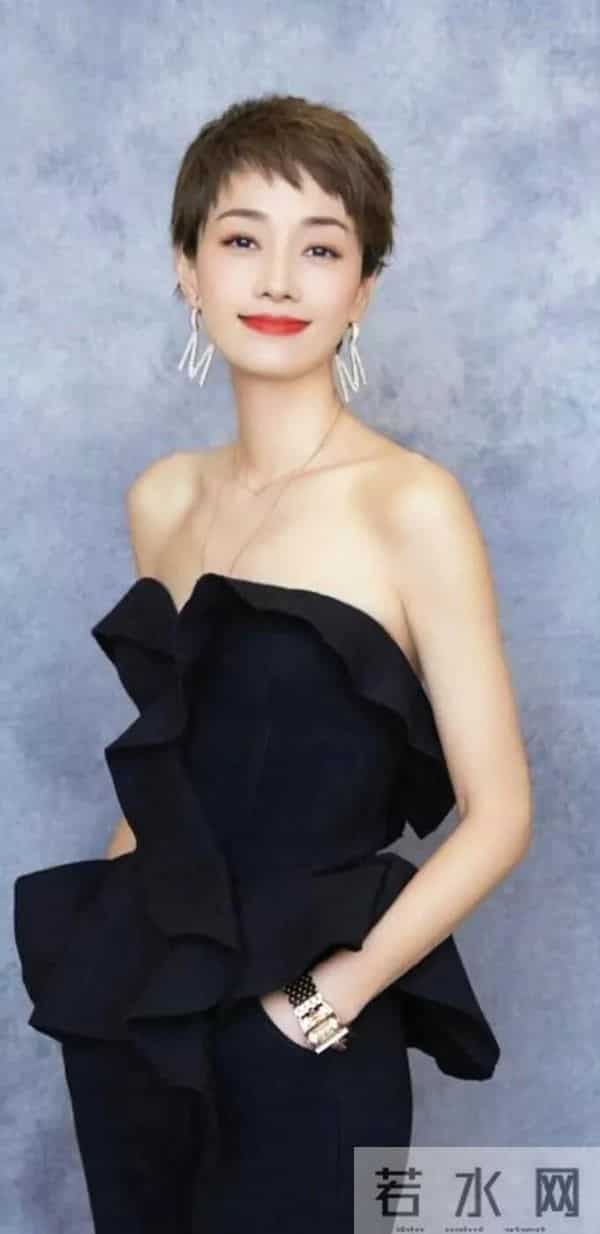 官媒发文，高调官宣49岁马伊琍喜讯，全网恭喜，终于等到这一天