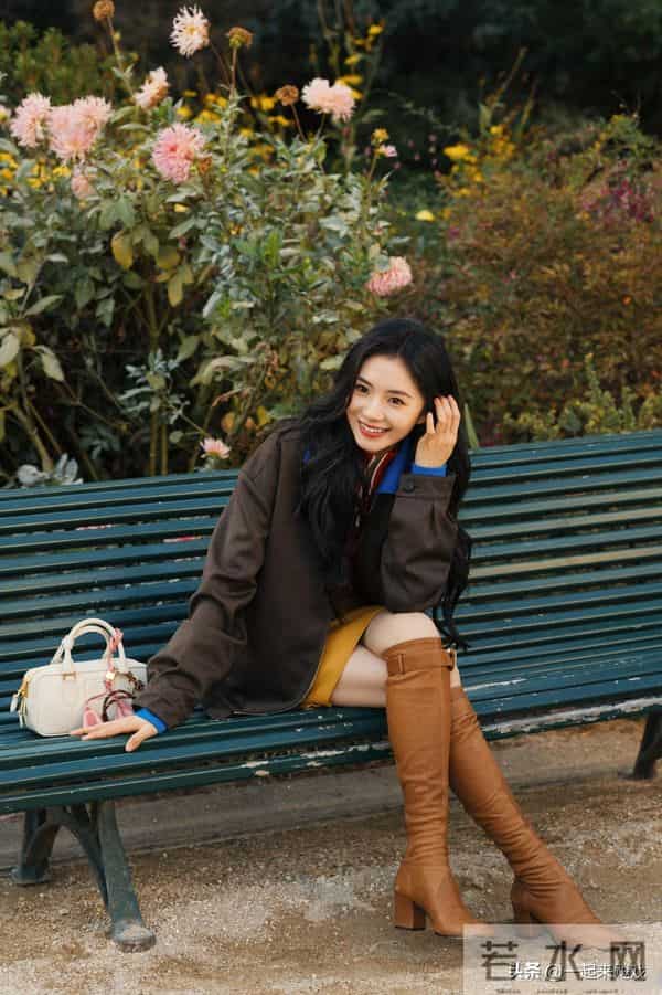 刘浩存绝美性感，气质封神惊艳瞬间