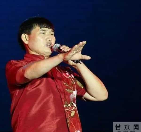 于文华也没想到，大衣哥爆红14年后，如今终于过上了理想生活