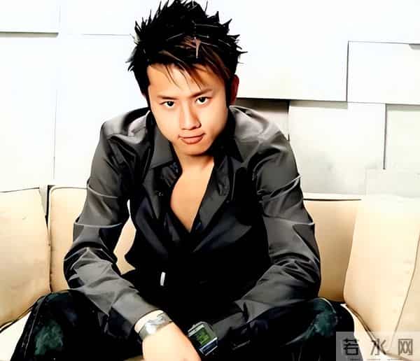 央媒点名,42岁的张杰高调官宣喜讯,这次他狠狠为谢娜争了口气