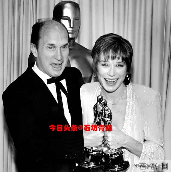 4次婚姻,1座奥斯卡,94岁硬汉为何最终为小41岁的她倾心?