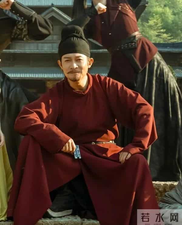 这一次,47岁的杨志刚,又给娱乐圈好好“上了一课”,范伟没说错