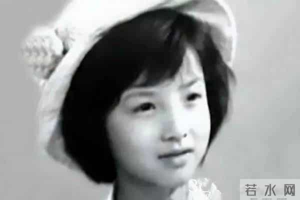 定居美国13年，回国捞金惨遭“驱逐”，52岁活成这样！