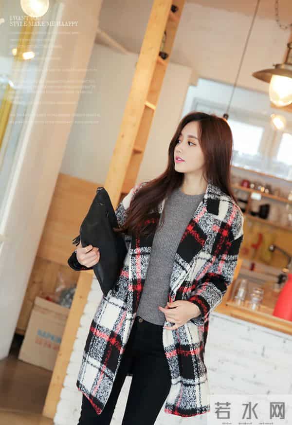 孙允珠——简约圆领毛衣&西装领格子外套