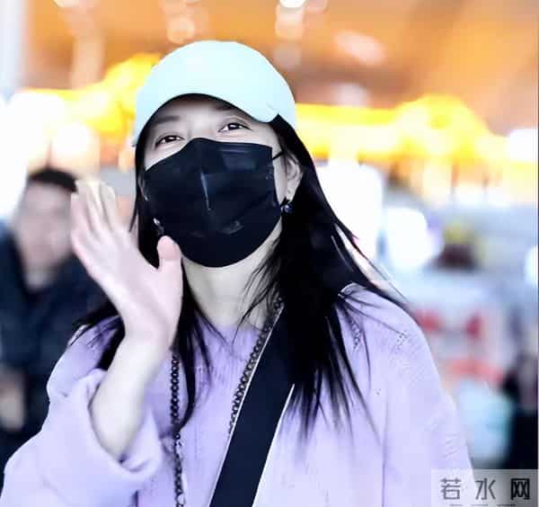 落地的凤凰不如鸡?消失四年后,赵薇终是为自己的“选择”买了单