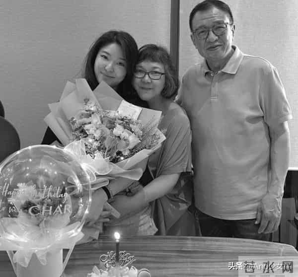 许绍雄去世仅7天,令人“厌恶”的事还是发生了,还不止一件