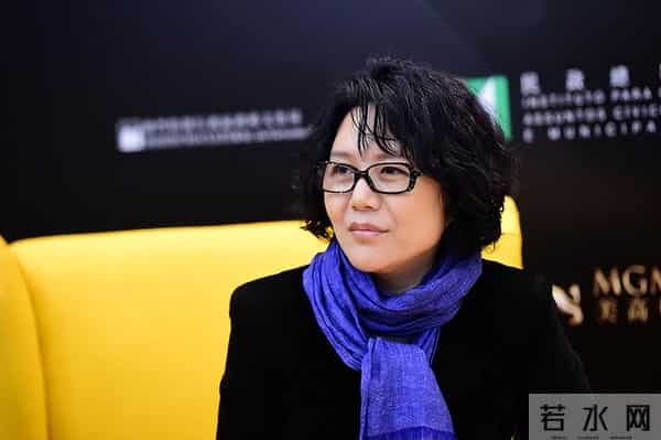 不忍了！白百何手撕王传君，被王家卫封杀的他，也学会花钱买特权