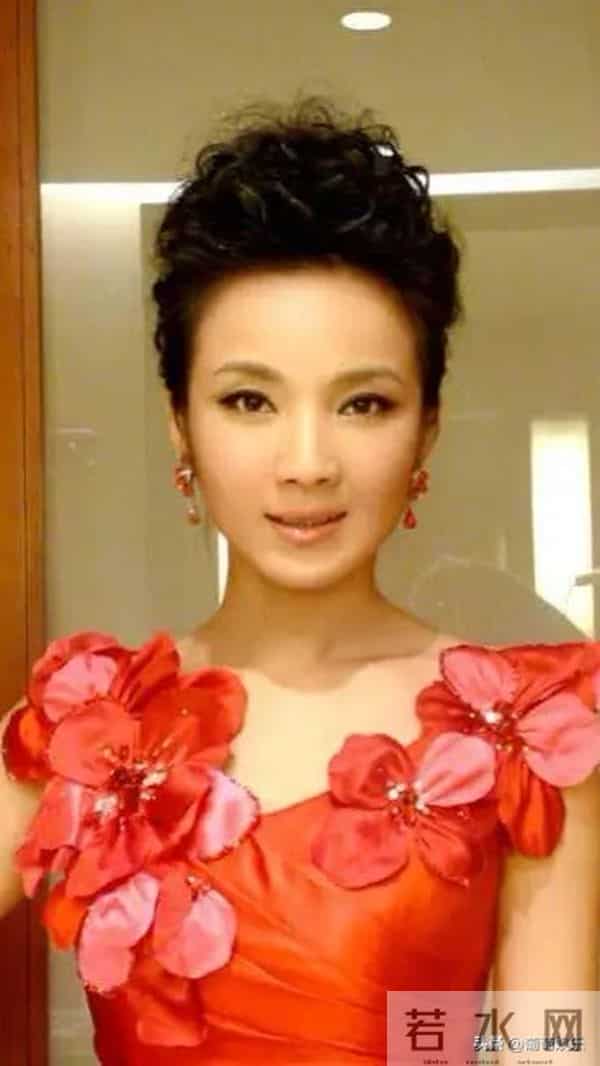 央视主持人 管彤