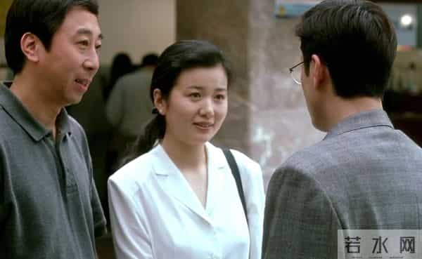 二婚嫁大13岁杜志国后，定居武汉素面朝天很自信，继子杜淳成心病