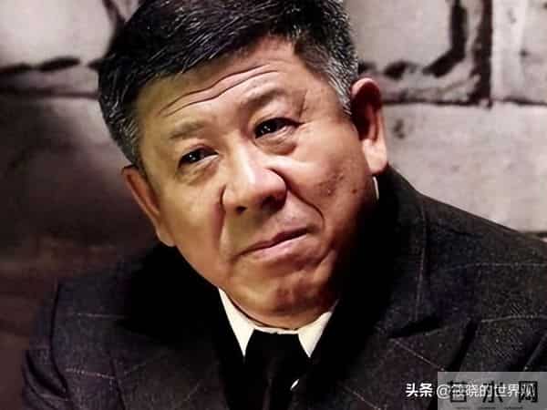 原来他俩是夫妻，被老婆领导了一辈子，68岁住大别墅却仍坚持拍戏