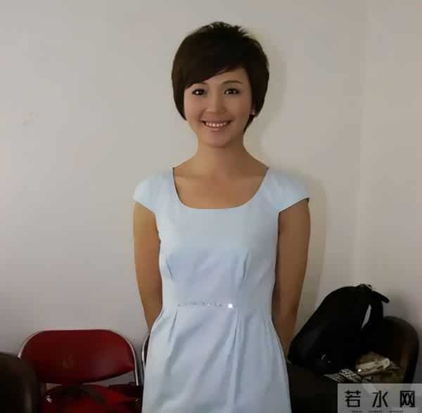 饭喂嘴里都不会吃，从"央视国脸"到销声匿迹，欧阳夏丹还是失算了