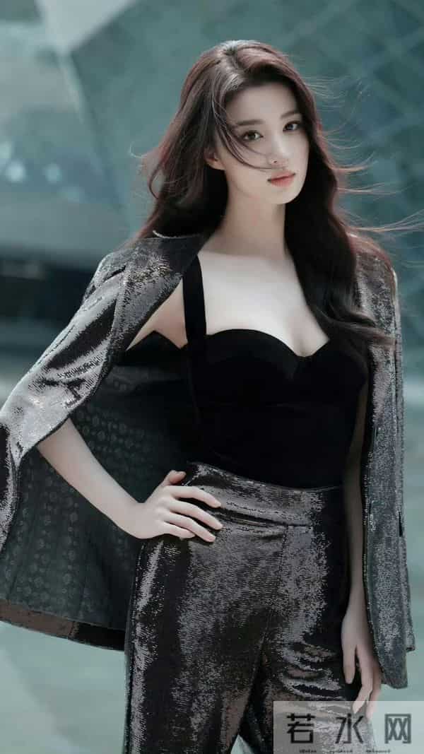 王楚然 美腿修长 透明高跟露出脚趾缝