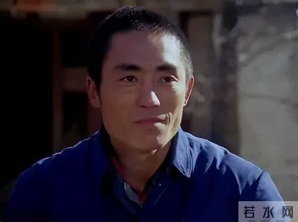 与张艺谋分手多年后,前配偶肖华坦言:在爱别人前,先学会爱自己