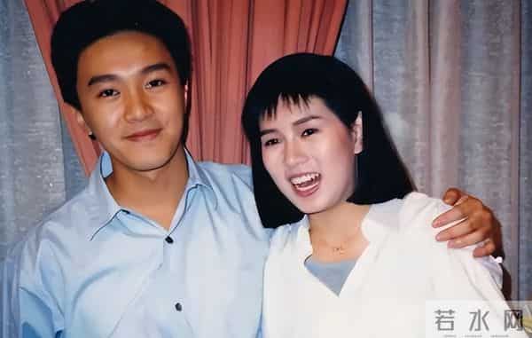 周星驰，最放不下的不是朱茵，也不是莫文蔚，而是嫁给别人的她