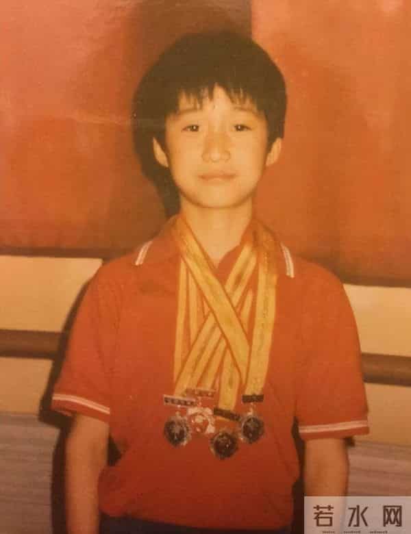 央媒点名,42岁的张杰高调官宣喜讯,这次他狠狠为谢娜争了口气