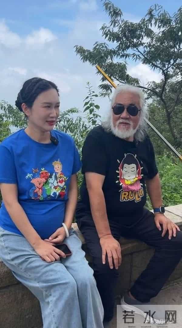 老夫老妻！74岁张纪中爷孙恋翻车，牵连一岁女儿