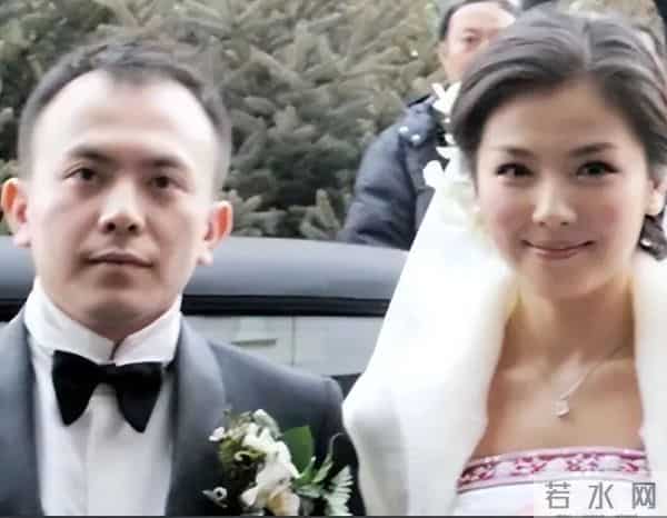 王珂也没想到，为自己还清亿万债务的刘涛，走上了另外一条上坡路