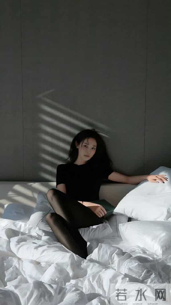 11.4娱乐瓜:肖战 杨紫 成毅 杨幂 白鹿 彭小苒 张凌赫 梁洁 李兰迪