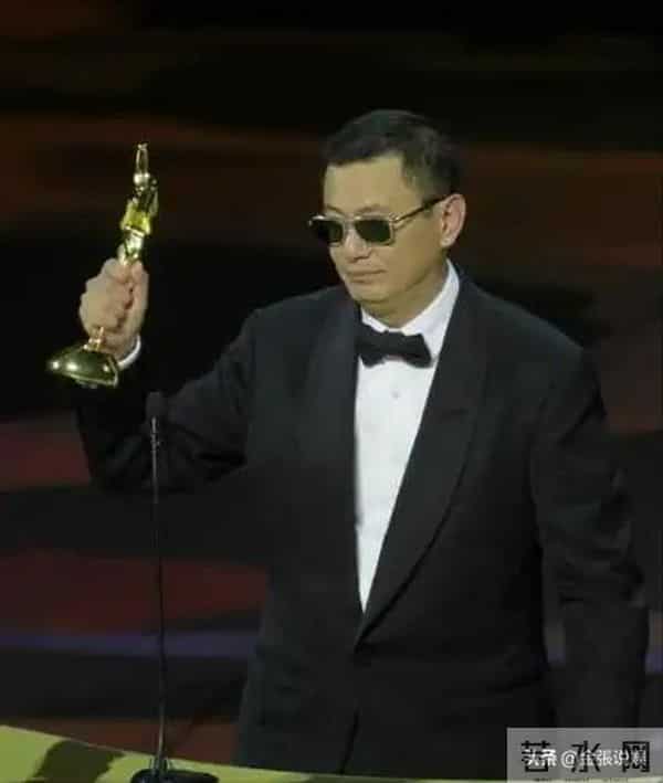 靠"卖笑"出名,被宋丹丹嫌厌!同样被"潜",她却不是第二个王传君